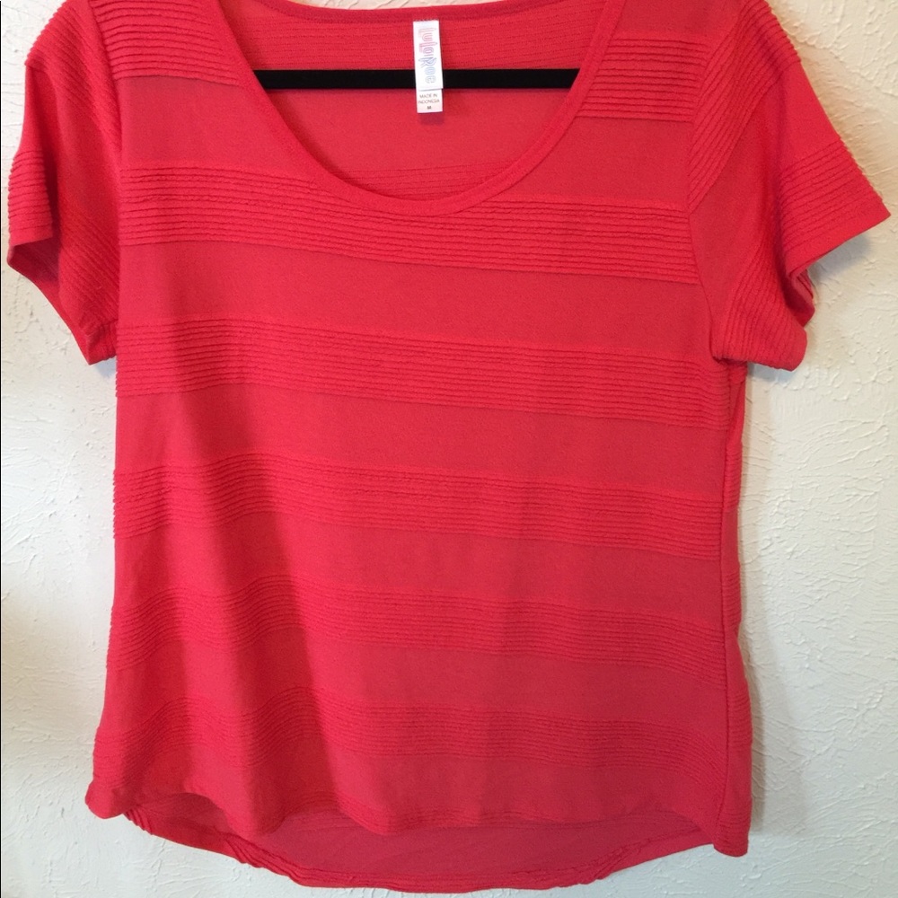 LulaRoe Classic Tee Medium